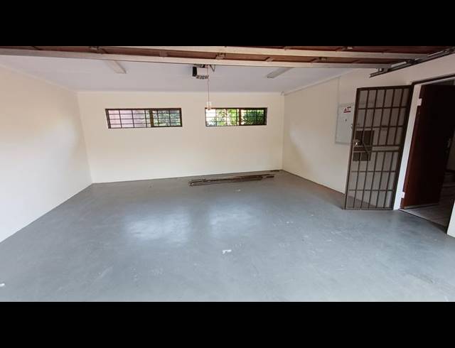 10 BEDROOM HOUSE FOR SALE IN WATERKLOOF GLEN